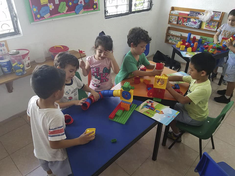 legos-cei-caritas-felices